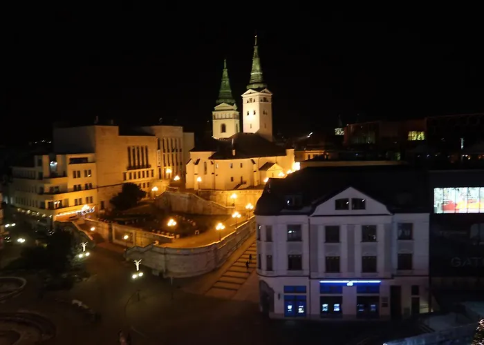 Holleho アパート